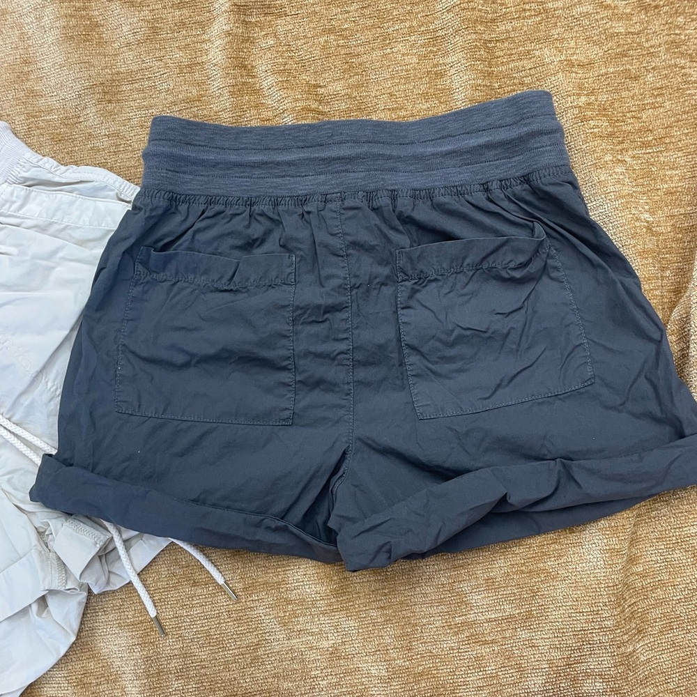 Lou & Grey 2 pair size small, pull on, high waist, cotton shorts - Picture 7 of 15
